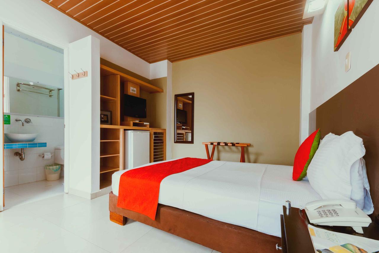 Waira Suites Leticia Eksteriør billede